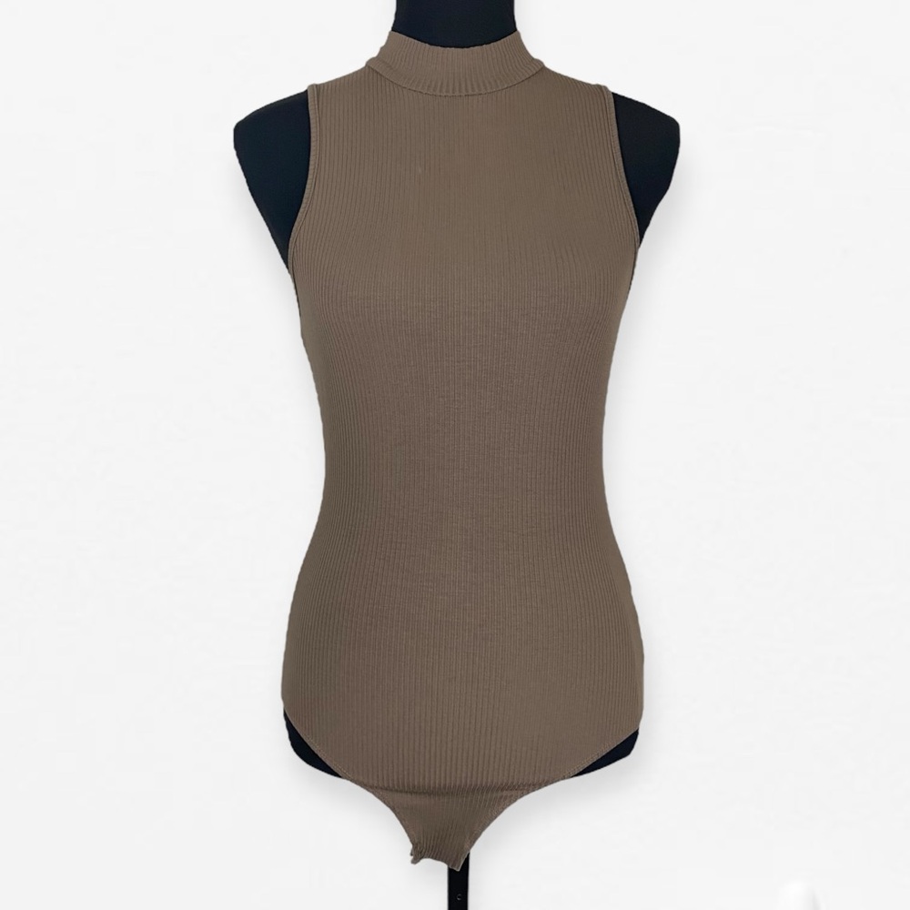 Dress Forum Taupe Brown Ribbed sleeveless high neck Bodysuit M